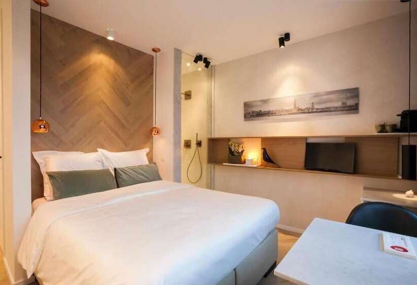 غرفة قياسية مطلة على المدينة, Kaai 11