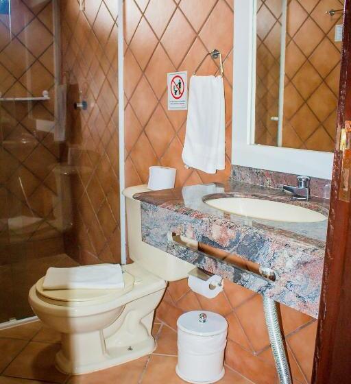 غرفة قياسية مطلّة علي حمام السباحة, Pousada Canto Grande