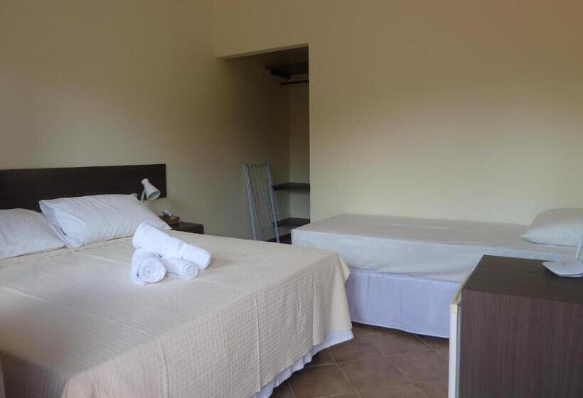 غرفة إقتصادية ثلاثية, Pousada Canto Grande