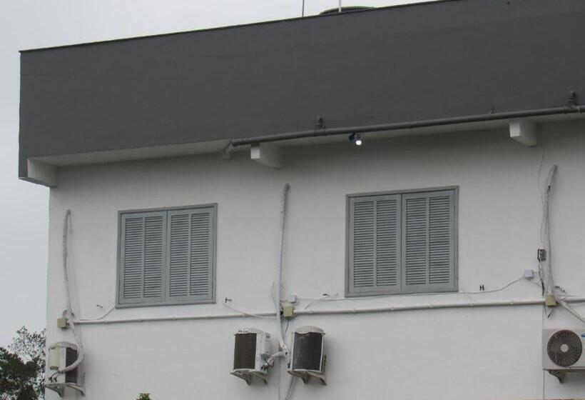 Семейный Номер, Pousada Girassol