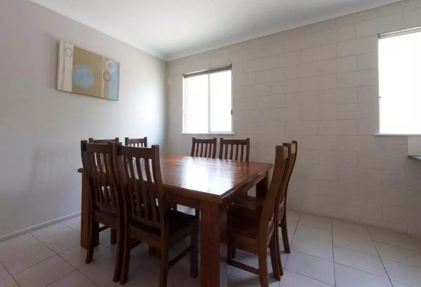４ベッドルームハウス, Rockhampton Serviced Apartments