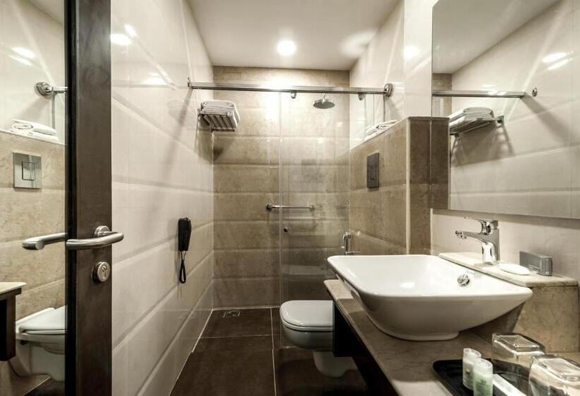 اتاق لوکس با تخت بزرگ, Days Hotel Chennai Omr