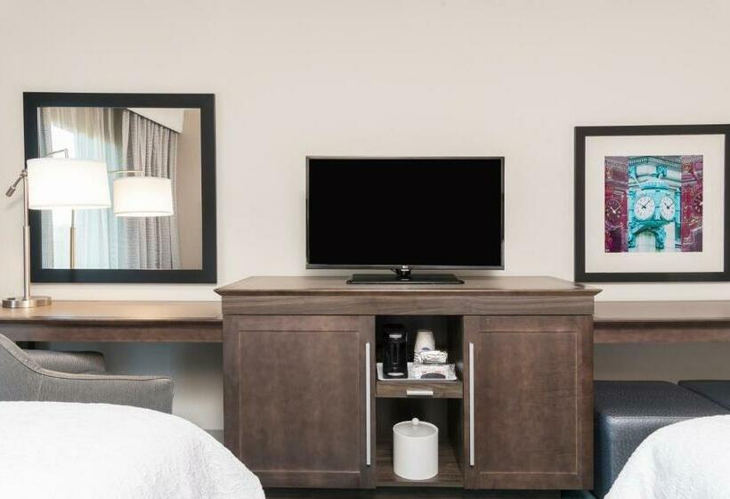 חדר סטנדרט, Hampton Inn & Suites Chicago Schaumburg