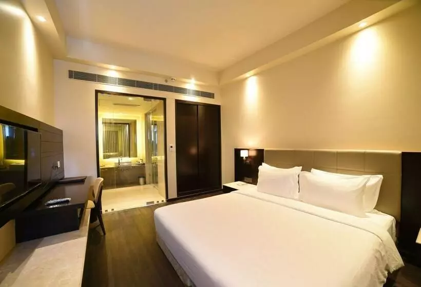 Sviitti, Iscon The Fern Resort & Spa, Bhavnagar