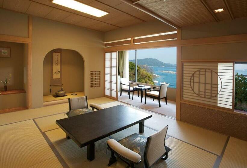 수피리어 룸, Kochoran