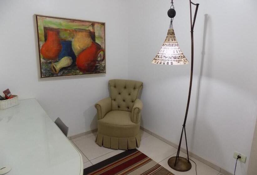 スタンダードスタジオ, Pousada Ourinhos