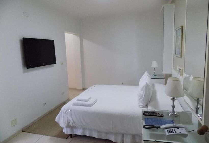 スタンダードスタジオ, Pousada Ourinhos