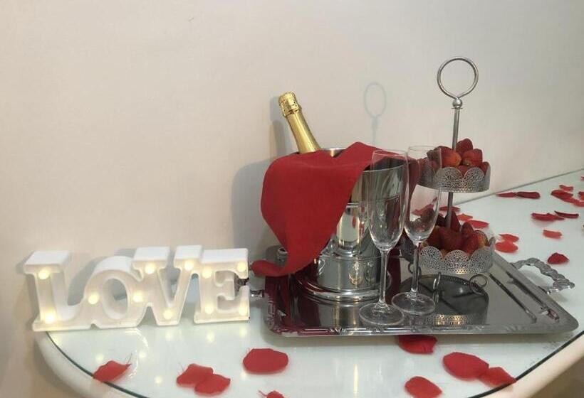 スタンダードスタジオ, Pousada Ourinhos