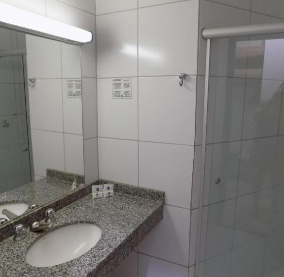 スタンダードトリプルルーム, Pousada Ourinhos