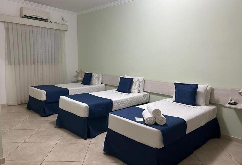 高级三人间, Summit Suítes Hotel Cachoeira Paulista