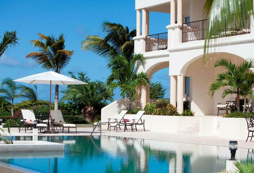 سوییت, The Cove Suites At Blue Waters Resort And Spa