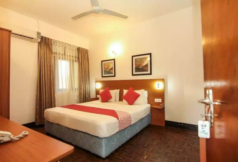 اتاق استاندارد یک نفره, Tropic Inn