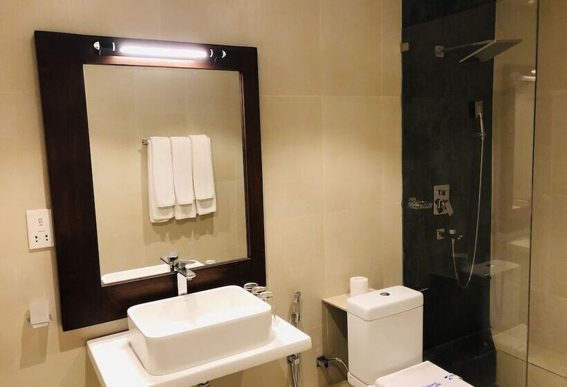 Номер Стандарт Трехместный, Tropic Inn