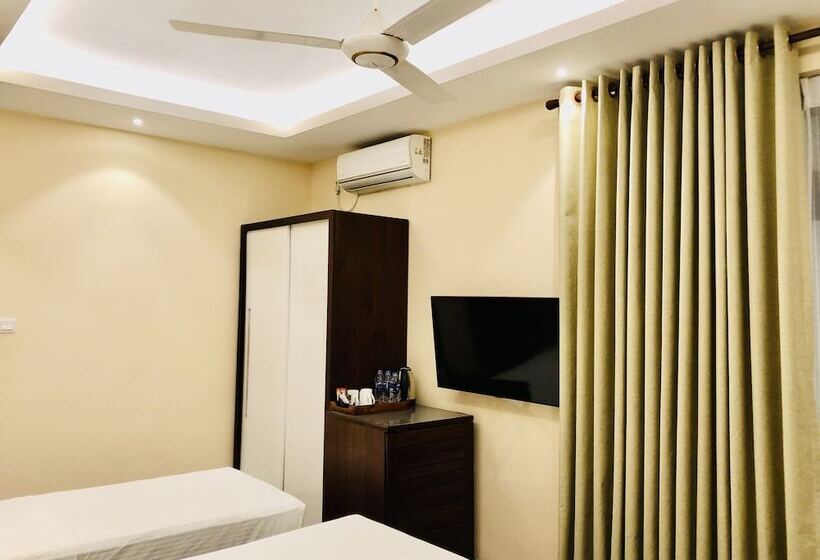 Номер Стандарт Трехместный, Tropic Inn