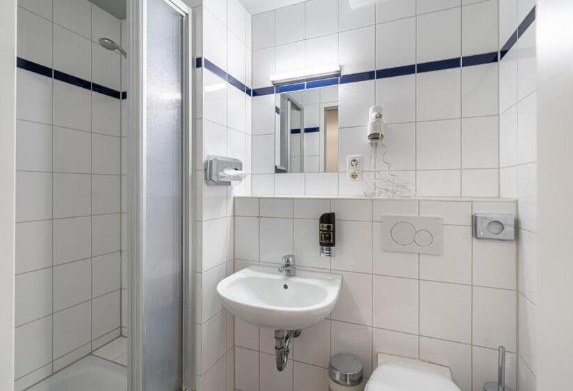 Quarto standart individual, a&o Salzburg Hauptbahnhof