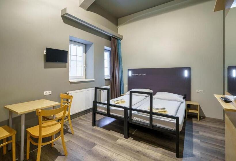 Quarto standart individual, a&o Salzburg Hauptbahnhof