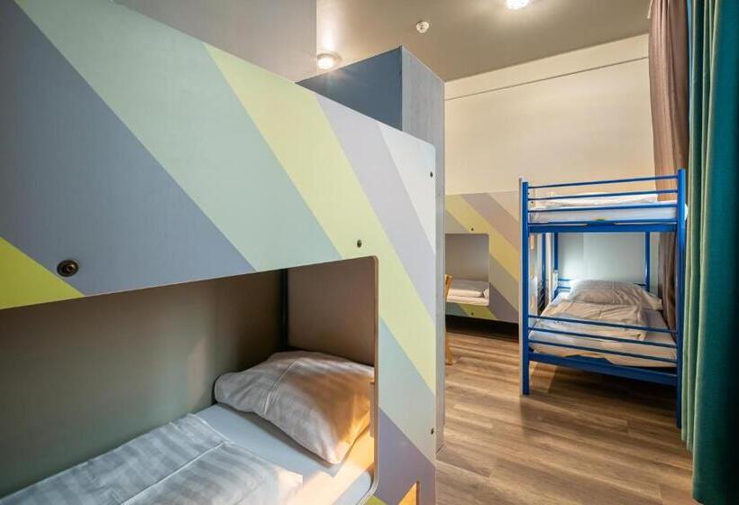 Cama em Quarto Partilhado, a&o Salzburg Hauptbahnhof