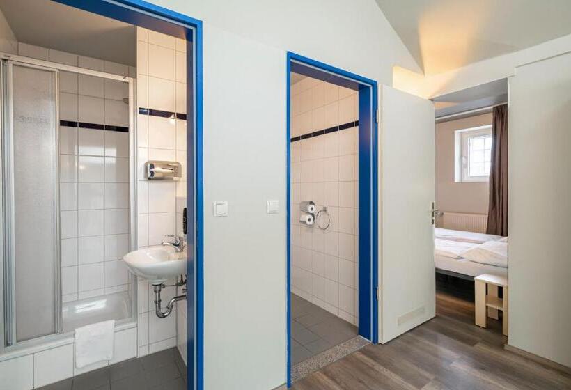 Cama em Quarto Partilhado, a&o Salzburg Hauptbahnhof