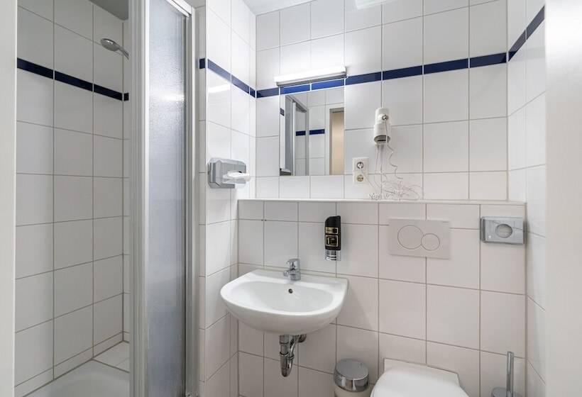 Quarto standart individual, a&o Salzburg Hauptbahnhof