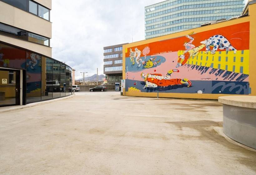 Quarto Triplo Standart, a&o Salzburg Hauptbahnhof
