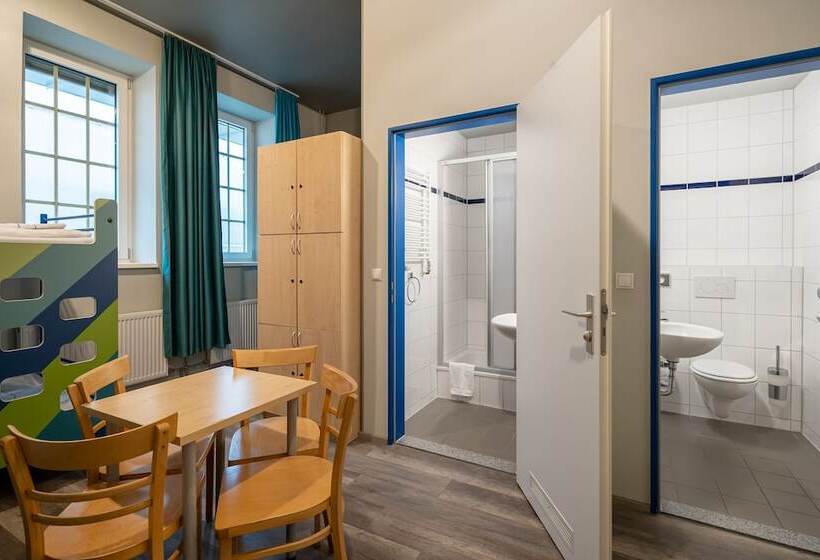 Cama em Quarto Partilhado, a&o Salzburg Hauptbahnhof