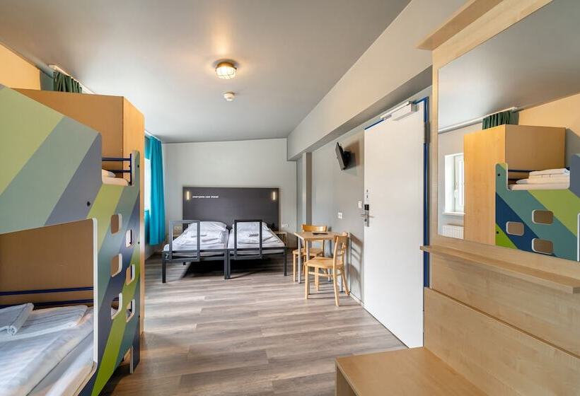 Cama em Quarto Partilhado, a&o Salzburg Hauptbahnhof