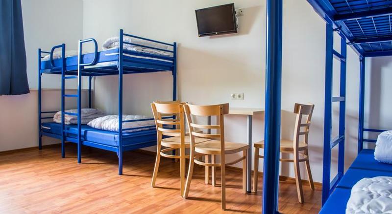 Quarto Quádruplo Standard, a&o Salzburg Hauptbahnhof