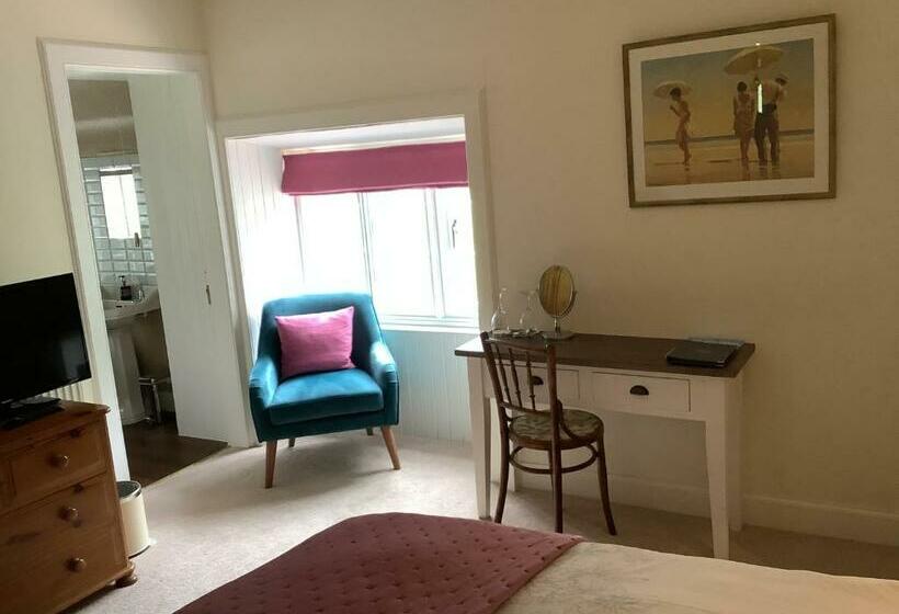 キングサイズベッドのスタンダードルーム, Cruachan House