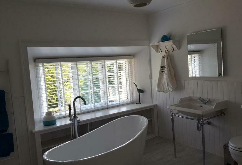 スタンダードルーム, Cruachan House