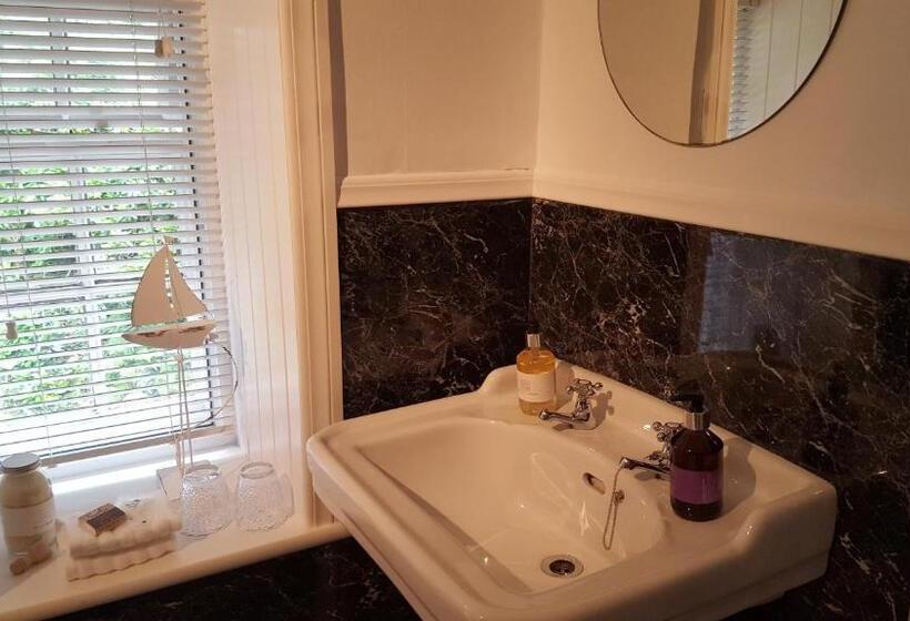 ベーシックルーム, Cruachan House