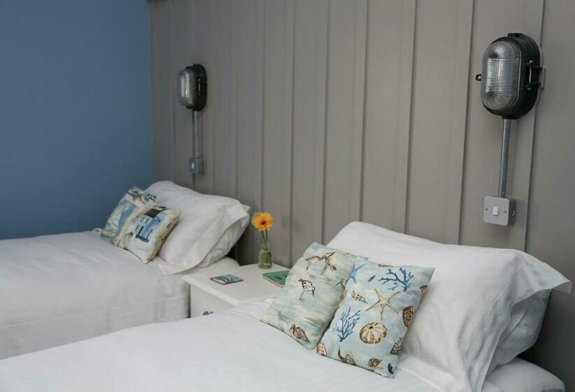 高级大房间, Holly Tree House