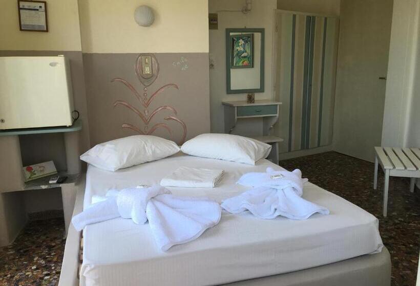 Номер Deluxe Вид на Море, Afrodite