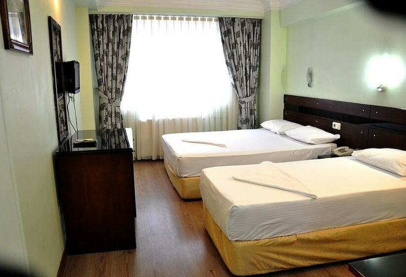 Standard Triple Room, Hivas