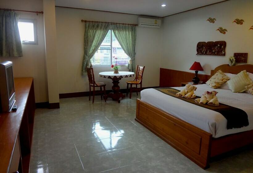 חדר דלוקס, Ngamta