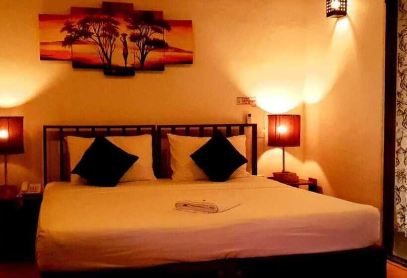 Deluxe Zimmer, Pavana