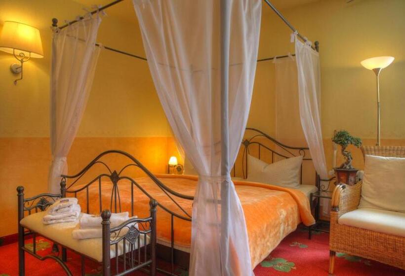 Президентский Люкс, Romantik Hotel Zum Lindengarten