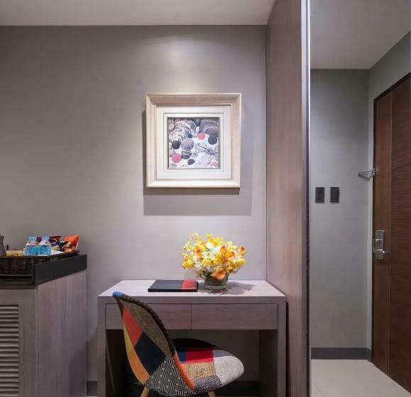 חדר סטנדרט, Solace