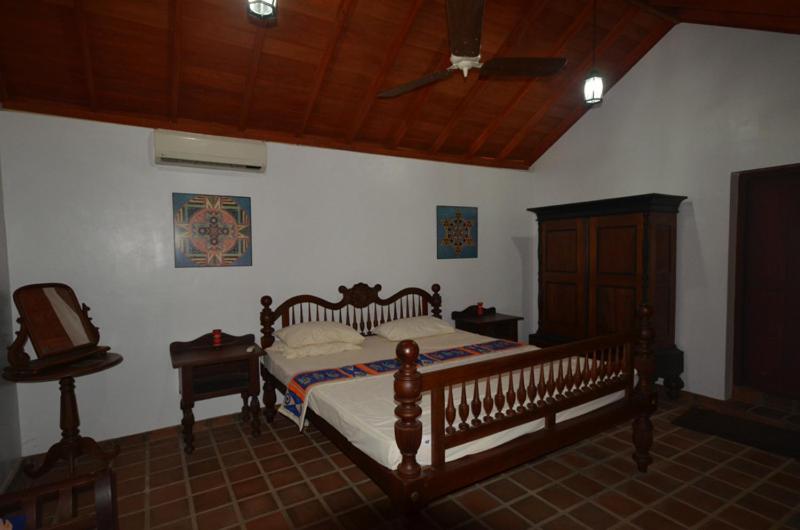 کلبه ییلاقی, The Waves Beach Chalets