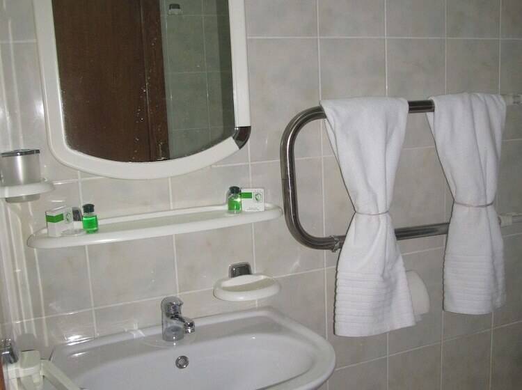 اتاق استاندارد, Zimbru