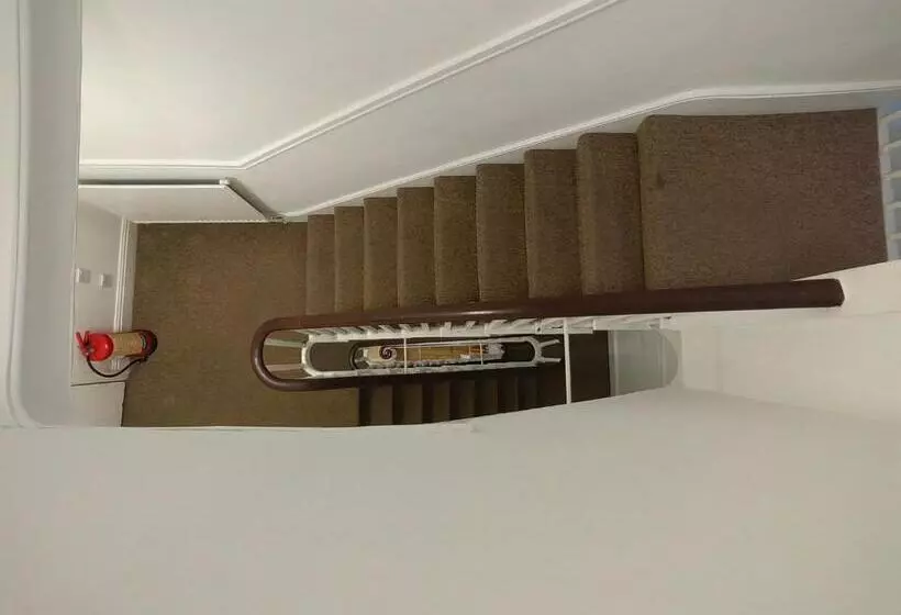 オーシャンビューのデラックストリプルルーム, The Cardigan Bay Guest House