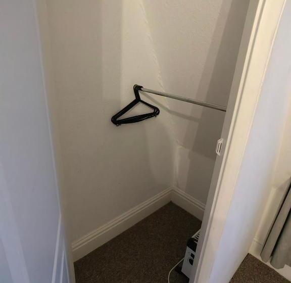 חדר דלוקס לשלושה עם נו לים, The Cardigan Bay Guest House