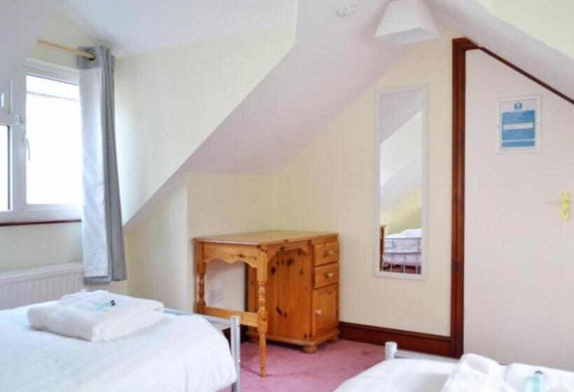 דירת חדר, The Cardigan Bay Guest House