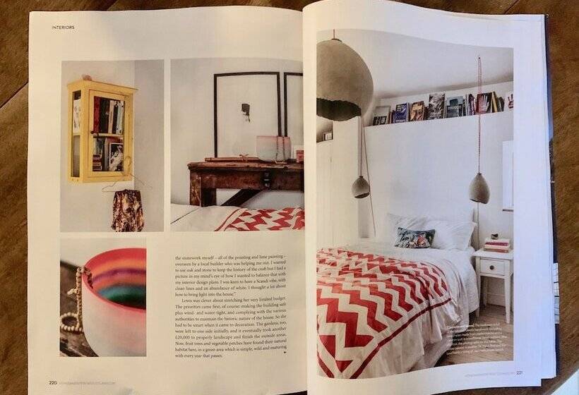 غرفة قياسية, The Croft Place Of Architectual Interest