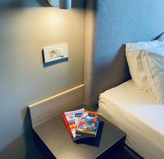 高级大房间, Amaryllis