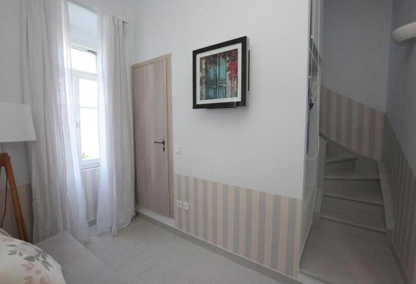 سوییت با چشم‌انداز دریا, 1901 Hermoupolis