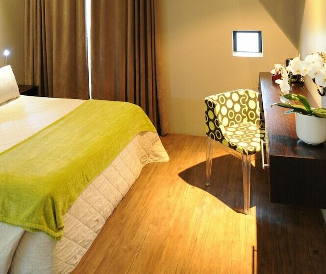 スタンダードルーム, Aha Bloemfontein