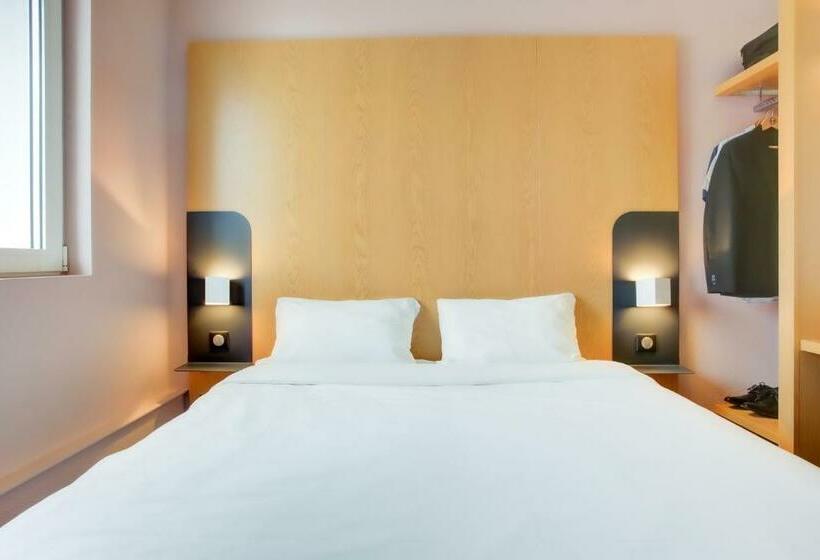 Номер Стандарт, B&b Hotel Reims Centre Gare