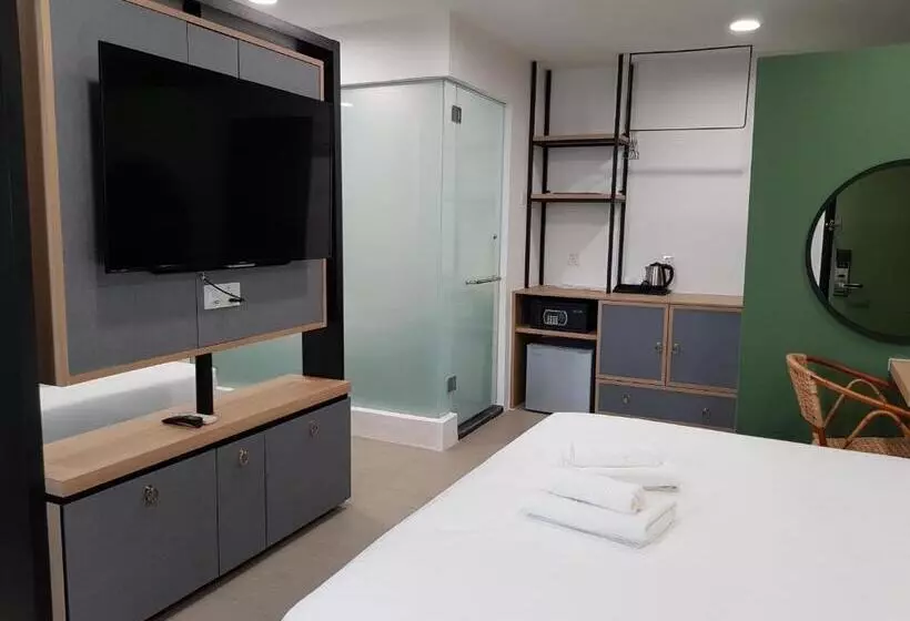 ファミリーステューディオ, Bloommaze Boutique Hotel Klang