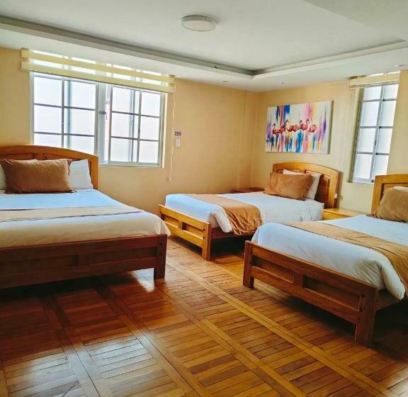 Quarto Triplo Estandar, Carolina Montecarlo