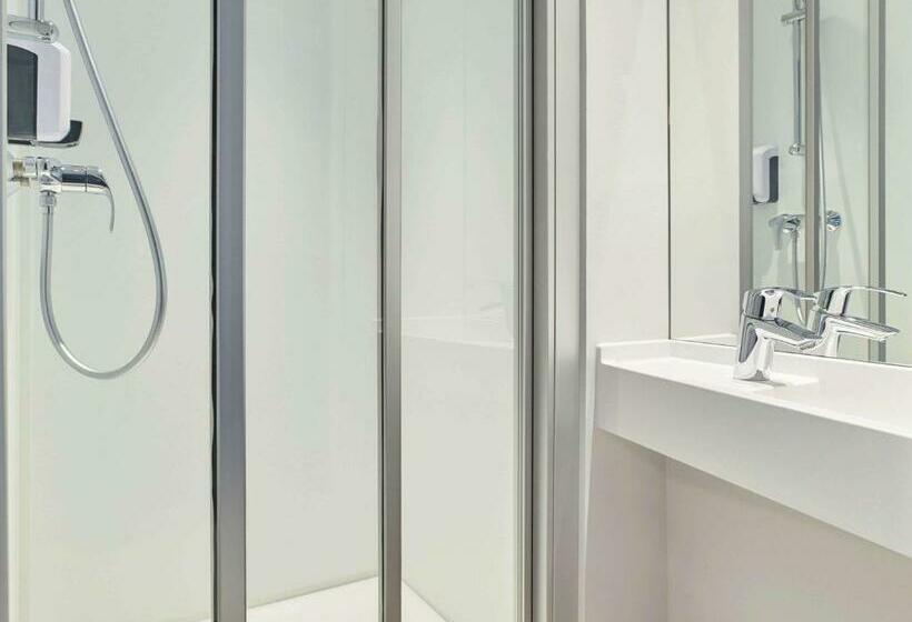 Номер Стандарт, F1 Laval